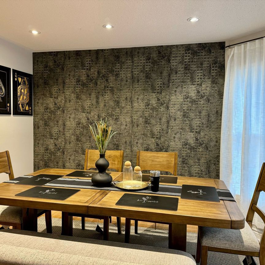 For Lease - 892 Hepburn Road, Milton, Ontario - Photo 1