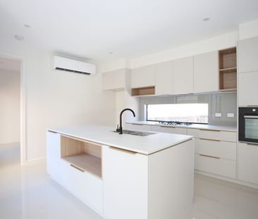 Located in East Doncaster High School Zone - Photo 2