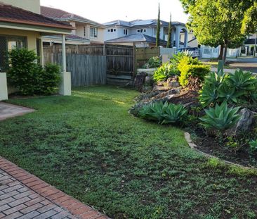 29 Lake Eyre Crescent, Parkinson QLD 4115 - House For Rent | Domain - Photo 6