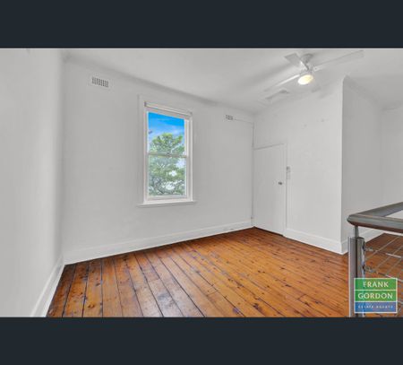 3/324 Montague Street, Albert Park, Vic 3206 - Photo 2