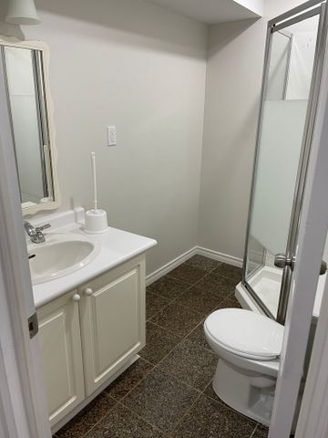 For Lease - 135 Monarch Street Unit# Basement, Welland, Ontario - Photo 4