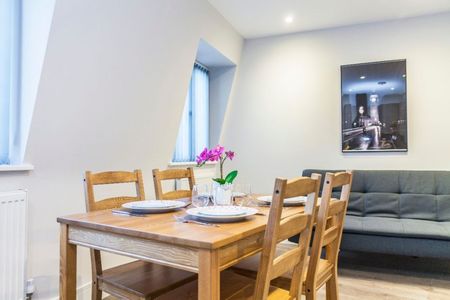 Queens Crescent, London - Photo 5