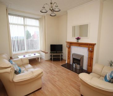 3 bedroom terraced house to rent - Photo 1