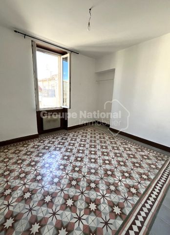 NOVES - Maison de village T3, - Photo 3