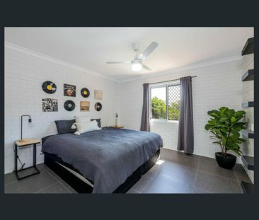 TOP FLOOR RENOVATED UNIT IN BONGAREE - Photo 2