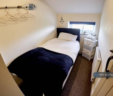 3 bedroom terraced house to rent - Photo 4