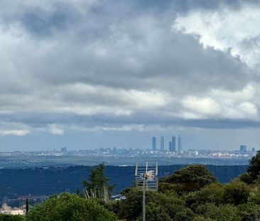 3 room luxury Duplex for rent in Torrelodones, Autonomous Region of... - Photo 3