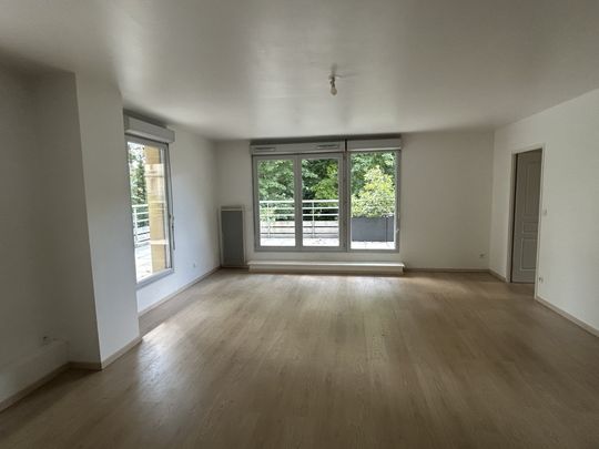 Location Appartement 4 pièces 103m² AMIENS 80090 - Photo 1