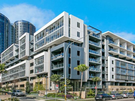 102/2 Footbridge Boulevard, Wentworth Point NSW - Photo 1