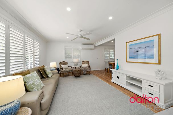 Three-bedroom Lakeside Retreat - Photo 1