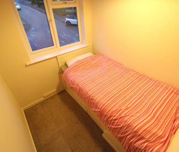 23 Allison Avenue, Swadlincote, Derbyshire DE11 9BS - Photo 3