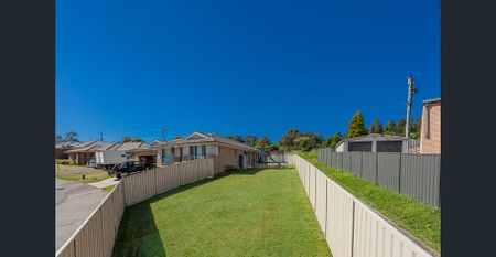 MODERN HOME IN RIVERVIEW RIDGE!!! - Photo 4