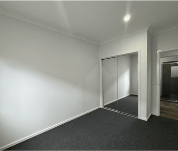 Stylish New 4-Bedroom Home | Spacious Layout, Modern Finishes & Eas... - Photo 6