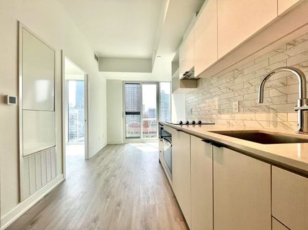 For Lease - 252 Church Street Unit# 2101, Toronto, Ontario - Photo 4