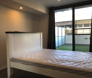 Fully Furnished! - Photo 2