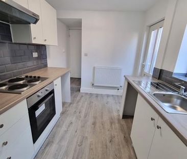 1 bedroom ground floor flat to rent - Photo 3