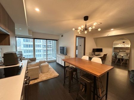 For Lease - 19 Bathurst Street Unit# 910, Toronto, Ontario - Photo 2