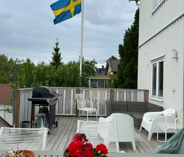 Viktoriavägen, Älvsjö - Photo 1