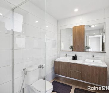 QUIET STREET, GREAT LOCATION - Photo 4