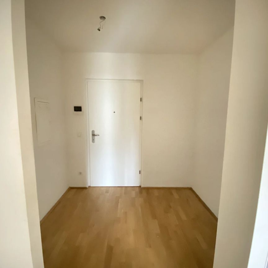 LEO 131 - Hochwertige 2-Zimmer Wohnung im 5. OG mit Hof-Balkon! Anbindung nach Floridsdorf, nahe Siemens und Grünflächen! - Foto 1