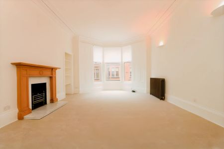 3Bedrooms, 1Bathrooms - Photo 2