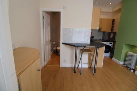 1 bedroom apartment to rent - Photo 3
