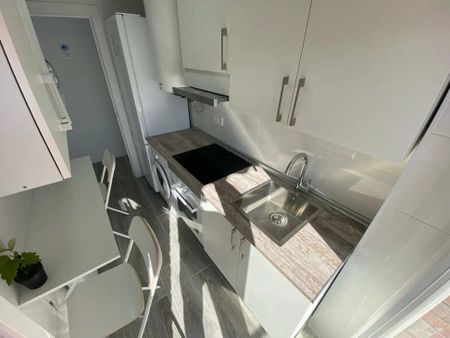 Calle de Encarnación Oviol, Madrid, Community of Madrid 28021 - Photo 5