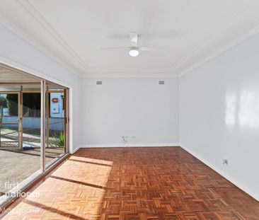 Spacious 4 Bedroom Home with Valley Views & Exceptional Garaging - Photo 2