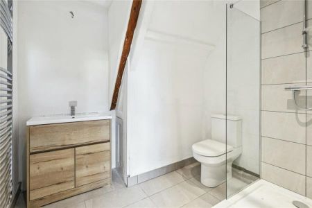 2 bedroom penthouse to rent - Photo 5