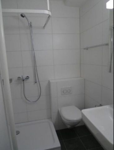 Appartement 1 pièce près de la gare CFF - Photo 4