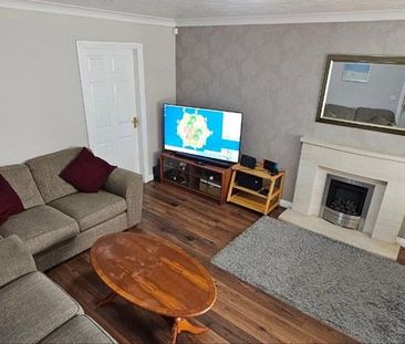 4 bedroom detached house to rent - Photo 4