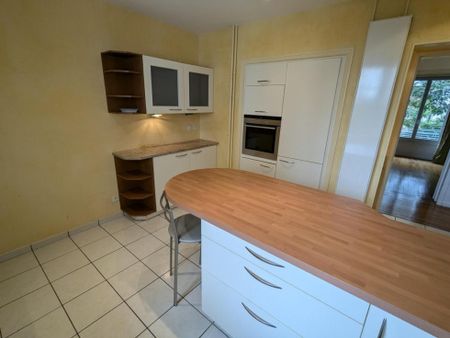 À LOUER - APPARTEMENT T5 BIS - CHAMALIERES, AVENUE ... - Photo 3