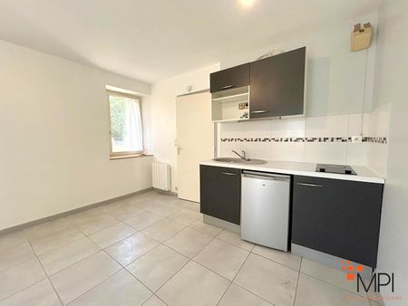 Location Appartement 1 pièce 22m² - Photo 2