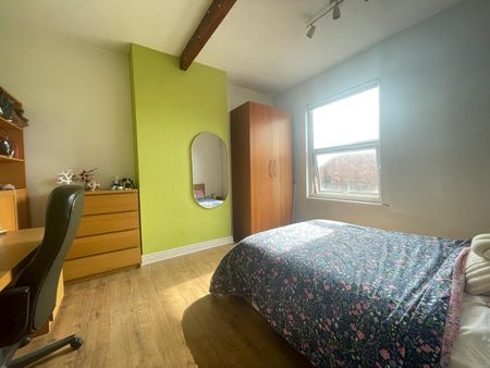 2 bedroom terraced house to rent - Photo 5