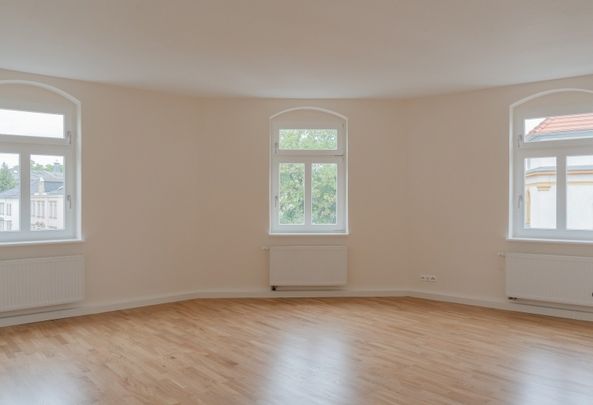 Lichtdurchflutete 3-Zimmerwohnung in Cotta - Erstbezug - Foto 1