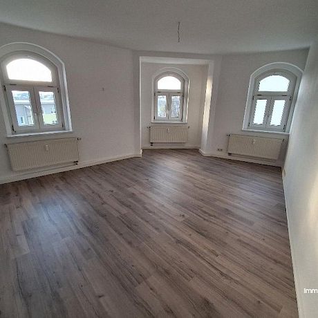 große 3 Zimmer Wohnung schöner Altbau DG - Foto 1