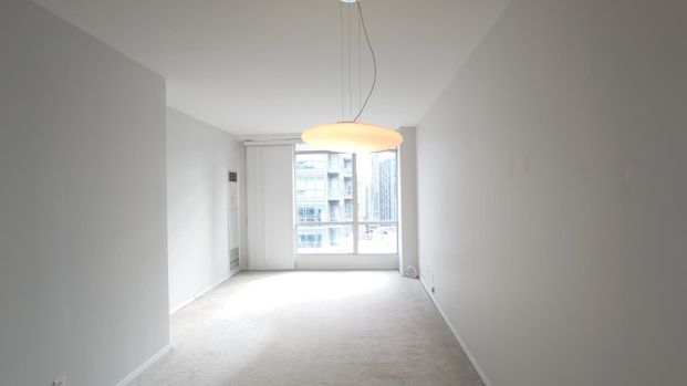 For Lease - 7 King Street Unit# 2104, Toronto, Ontario - Photo 1