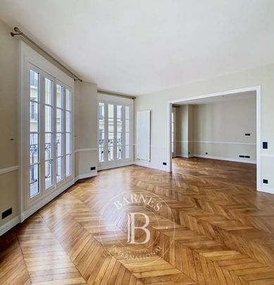 Appartement • La Plaine des Sablons - Photo 1