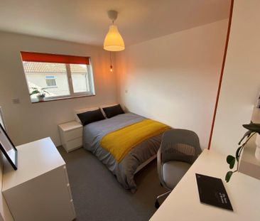 1 bedroom in a house share to rent - Photo 6