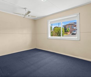 Power, Water and Lawns included in Rent! - Photo 2