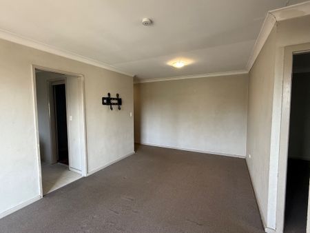 Well Presented Unit in Great Location&excl; - Photo 4