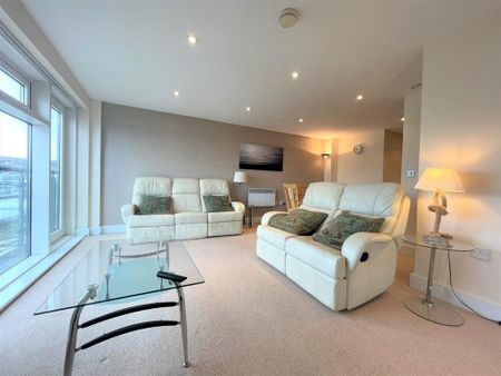 3 bedroom apartment to rent - Photo 3