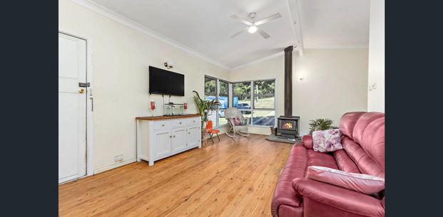 Property in Picton! - Photo 1