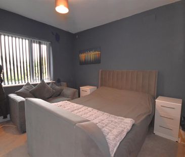 Burton Road, Little Neston, Neston - Photo 3
