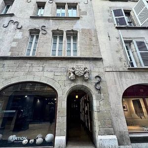 Appartement 1,5 pièces au cœur de la Vieille-Ville de Genève. - Foto 2