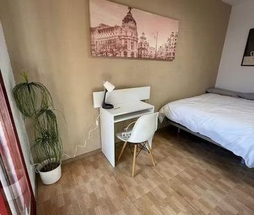 Calle Santanderina, Madrid, Community of Madrid 28053 - Photo 1