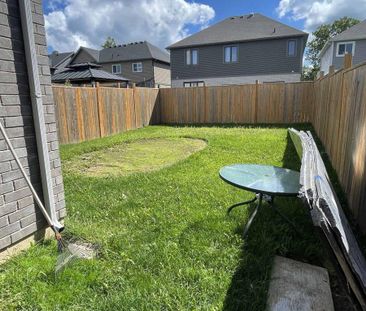 9577 TALLGRASS STREET, Niagara Falls, Ontario, L2G0Y3 - Photo 1