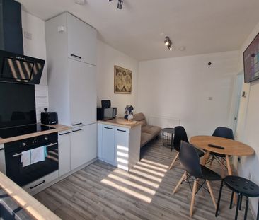 Room in a Shared Flat, Craigmillar Castle Avenue, EH16 - Photo 4