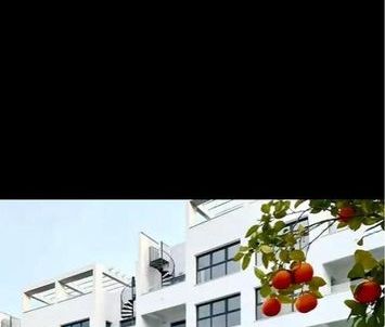 3 bedroom luxury Apartment for rent in Estepona, Andalusia - Photo 3