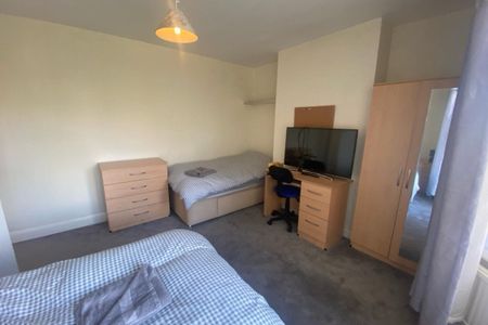 Dereham Road - Photo 5